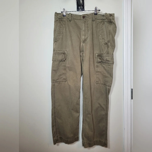 Eddie Bauer Green Legend Wash Cargo Pants sz 36 x 32 - Picture 1 of 9